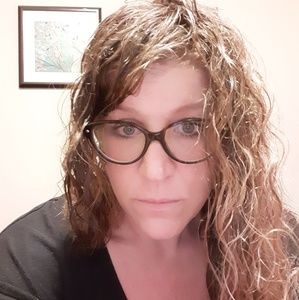 Meet your Posher, Yael